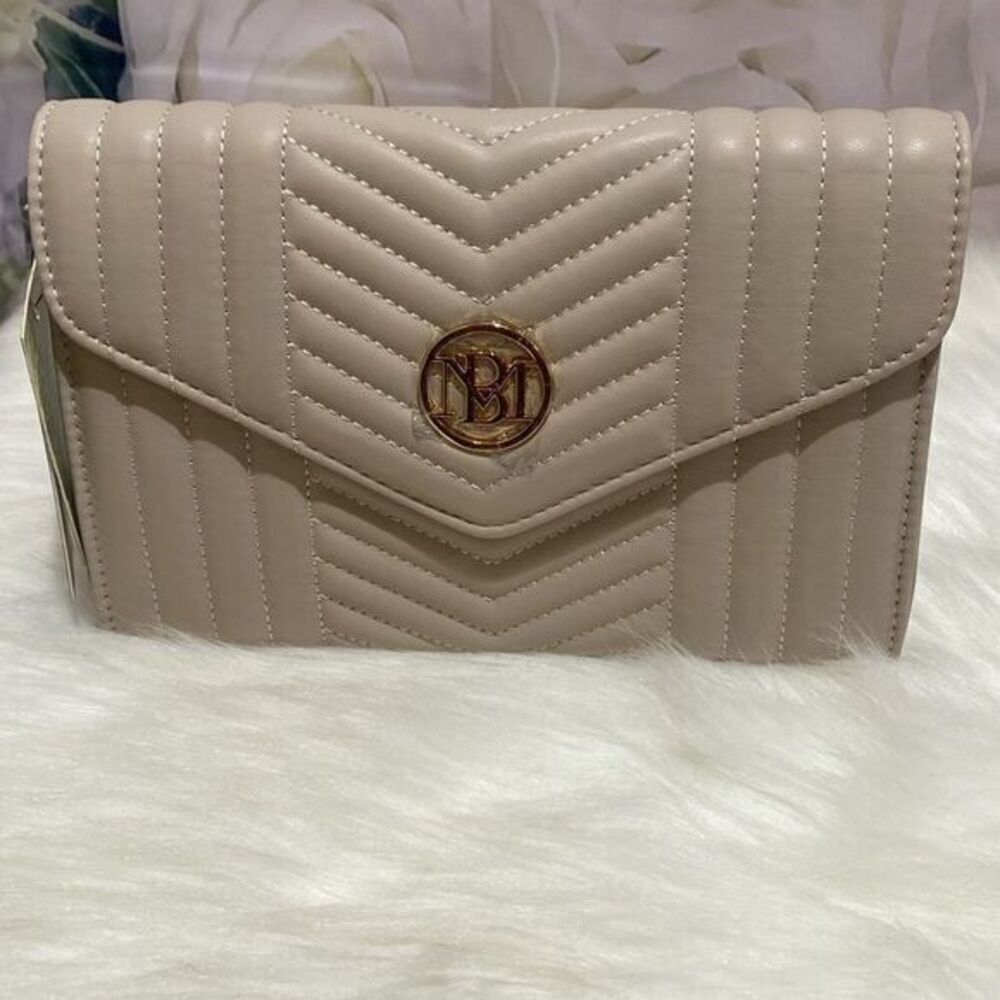 Badgley Mischka crossbody